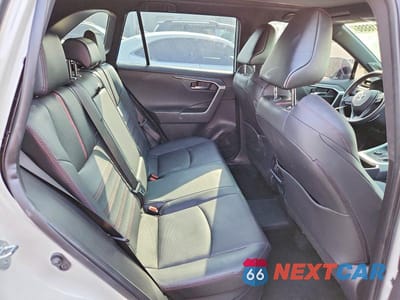Zdjęcie 10 z 12 samochodu: 2021 TOYOTA RAV4 PRIME XSE VIN:JTMFB3FV7MD012332 - miniatura