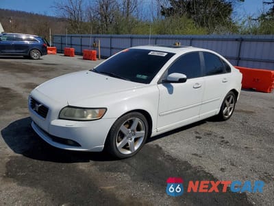 2008 VOLVO S40 2.4I YV1MS390982369322 - główne zdjęcie licytacji z USA - miniatura