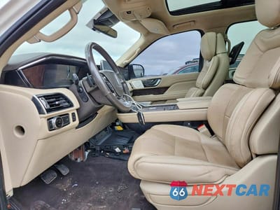 Zdjęcie 7 z 14 samochodu: 2019 LINCOLN NAVIGATOR RESERVE VIN:5LMJJ2LT9KEL11458 - miniatura