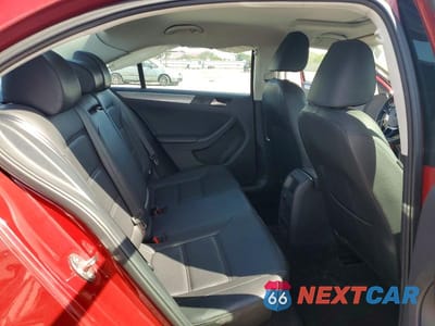 Zdjęcie 10 z 11 samochodu: 2018 VOLKSWAGEN JETTA SE VIN:3VWDB7AJ6JM220735 - miniatura