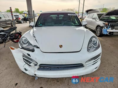 Piąte zdjęcie samochodu w środku: 2013 PORSCHE CAYENNE VIN:WP1AF2A24DLA39580 - miniatura