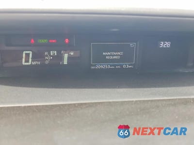 Zdjęcie 9 z 12 samochodu: 2015 TOYOTA PRIUS V THREE VIN:JTDZN3EU5FJ032564 - miniatura