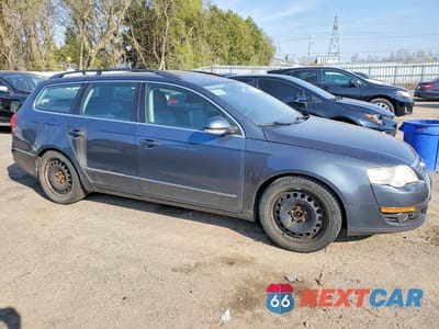 Czwarte zdjęcie samochodu z boku: 2009 VOLKSWAGEN PASSAT VIN:WVWVU93C39E082312 - miniatura