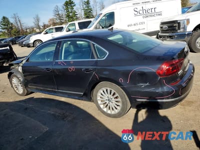 Drugie zdjęcie samochodu z przodu: 2017 VOLKSWAGEN PASSAT VIN:1VWBT7A39HC054891 - miniatura