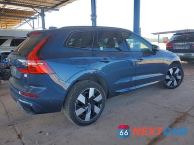 Trzecie zdjęcie samochodu z tyłu: 2024 VOLVO XC60 VIN:YV4H60DL4R1763178 - miniatura