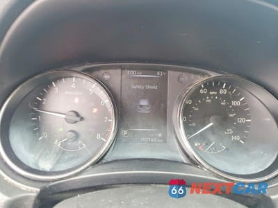 Zdjęcie 9 z 12 samochodu: 2018 NISSAN ROGUE SPORT S VIN:JN1BJ1CR9JW250487 - miniatura