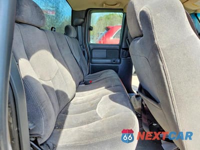 Zdjęcie 10 z 11 samochodu: 2004 GMC NEW SIERRA K1500 VIN:2GTEK19T841285141 - miniatura