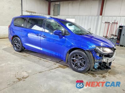 Czwarte zdjęcie samochodu z boku: 2018 CHRYSLER PACIFICA TOURING PLUS VIN:2C4RC1FG4JR306585 - miniatura