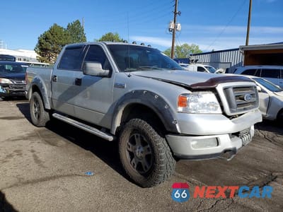 Czwarte zdjęcie samochodu z boku: 2004 FORD F150 SUPERCREW VIN:1FTPW14524KB13385 - miniatura