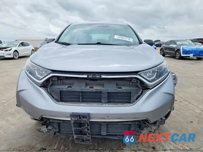 Piąte zdjęcie samochodu w środku: 2018 HONDA CR-V LX VIN:2HKRW6H35JH208984 - miniatura
