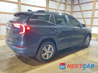 Trzecie zdjęcie samochodu z tyłu: 2022 GMC TERRAIN SLE VIN:3GKALMEV7NL274253 - miniatura