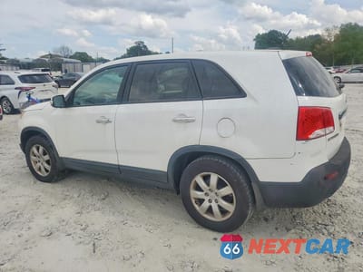 Drugie zdjęcie samochodu z przodu: 2011 KIA SORENTO LX VIN:5XYKT3A11BG162449 - miniatura