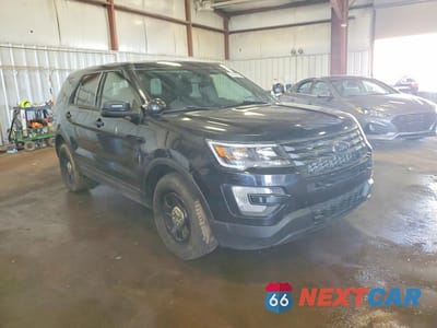 Czwarte zdjęcie samochodu z boku: 2018 FORD EXPLORER POLICE INTERCEPTOR VIN:1FM5K8ATXJGC74656 - miniatura
