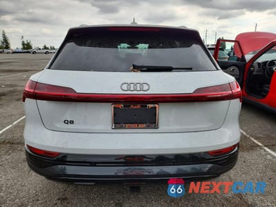 Zdjęcie 6 z 14 samochodu: 2024 AUDI Q8 E-TRON PREMIUM PLUS VIN:WA15AAGE0RB026412 - miniatura