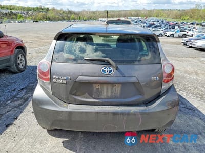 Zdjęcie 6 z 12 samochodu: 2014 TOYOTA PRIUS C TWO VIN:JTDKDTB30E1571186 - miniatura