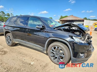 Czwarte zdjęcie samochodu z boku: 2020 CHEVROLET TRAVERSE RS VIN:1GNERJKW4LJ283138 - miniatura