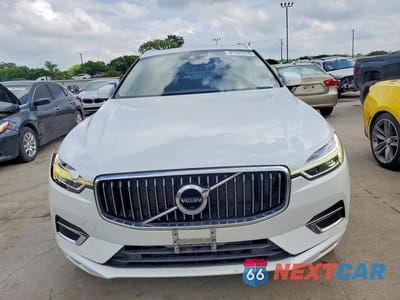 Piąte zdjęcie samochodu w środku: 2021 VOLVO XC60 T5 INSCRIPTION VIN:YV4102RL4M1701408 - miniatura