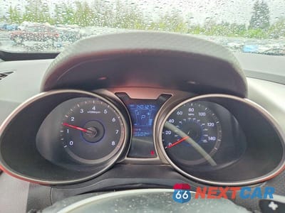 Zdjęcie 9 z 12 samochodu: 2012 HYUNDAI VELOSTER VIN:KMHTC6AD8CU066958 - miniatura