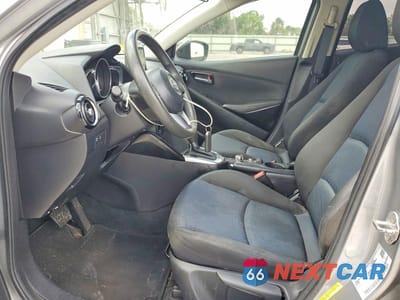 Zdjęcie 7 z 12 samochodu: 2016 SCION IA BASE VIN:3MYDLBZV5GY125676 - miniatura