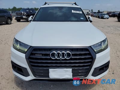 Piąte zdjęcie samochodu w środku: 2018 AUDI Q7 PRESTIGE VIN:WA1VAAF78JD014794 - miniatura