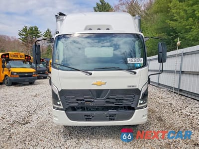 Piąte zdjęcie samochodu w środku: 2025 CHEVROLET 5500XD DELIVERY TRUCK VIN:JALEEW169S7P09063 - miniatura