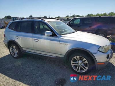 Czwarte zdjęcie samochodu z boku: 2008 BMW X3 3.0SI VIN:WBXPC93408WE78913 - miniatura
