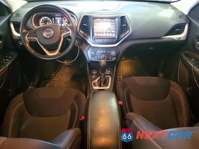 Zdjęcie 8 z 13 samochodu: 2015 JEEP CHEROKEE LATITUDE VIN:1C4PJMCS0FW757275 - miniatura