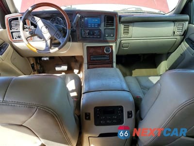 Zdjęcie 8 z 13 samochodu: 2005 CADILLAC ESCALADE ESV VIN:3GYFK66N95G183339 - miniatura
