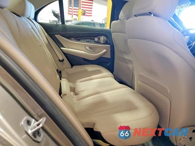 Zdjęcie 10 z 12 samochodu: 2021 MERCEDES-BENZ E 350 4MATIC VIN:W1KZF8EB2MA934276 - miniatura