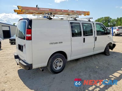 Trzecie zdjęcie samochodu z tyłu: 2022 CHEVROLET EXPRESS G2500 VIN:1GCWGAF76N1142497 - miniatura