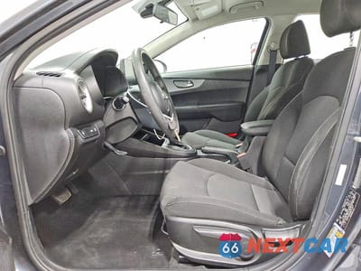 Zdjęcie 7 z 12 samochodu: 2021 KIA FORTE FE VIN:3KPF24AD5ME311627 - miniatura