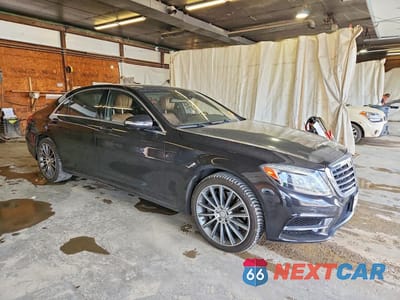 Czwarte zdjęcie samochodu z boku: 2015 MERCEDES-BENZ S 550 4MATIC VIN:WDDUG8FB9FA120585 - miniatura