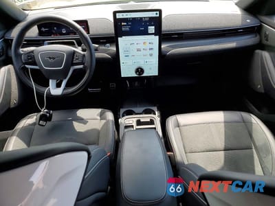 Zdjęcie 8 z 14 samochodu: 2025 FORD MUSTANG MACH-E GT VIN:3FMTK4SX2SMA12154 - miniatura