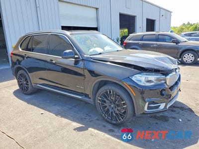 Czwarte zdjęcie samochodu z boku: 2015 BMW X5 XDRIVE35I VIN:5UXKR0C57F0P04662 - miniatura