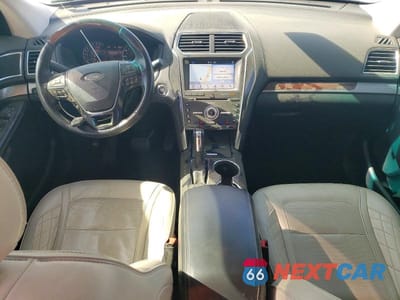 Zdjęcie 8 z 13 samochodu: 2017 FORD EXPLORER PLATINUM VIN:1FM5K8HT7HGB75888 - miniatura