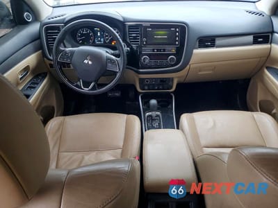 Zdjęcie 8 z 13 samochodu: 2019 MITSUBISHI OUTLANDER SE VIN:JA4AZ3A31KJ000830 - miniatura