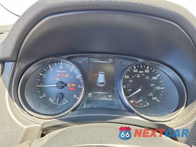 Zdjęcie 9 z 12 samochodu: 2017 NISSAN ROGUE S VIN:JN8AT2MT2HW137370 - miniatura