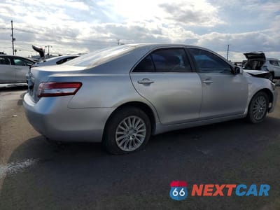Trzecie zdjęcie samochodu z tyłu: 2011 TOYOTA CAMRY LE VIN:4T1BF3EK0BU736835 - miniatura