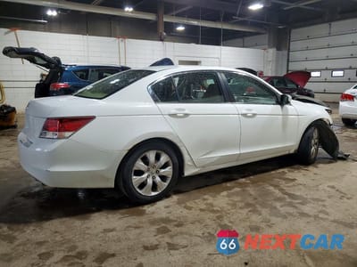 Trzecie zdjęcie samochodu z tyłu: 2010 HONDA ACCORD EXL VIN:1HGCP2F82AA036786 - miniatura