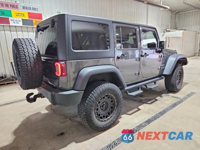 Trzecie zdjęcie samochodu z tyłu: 2018 JEEP WRANGLER UNLIMITED SPORT VIN:1C4BJWDG7JL816249 - miniatura