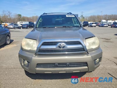 Piąte zdjęcie samochodu w środku: 2006 TOYOTA 4RUNNER SR5 VIN:JTEBU14R060086832 - miniatura