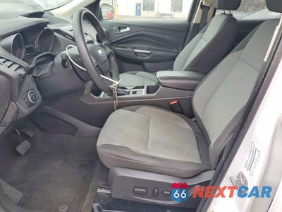Zdjęcie 7 z 12 samochodu: 2017 FORD ESCAPE SE VIN:1FMCU9GD6HUC58974 - miniatura