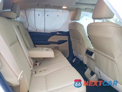 Zdjęcie 11 z 14 samochodu: 2018 TOYOTA HIGHLANDER XLE VIN:5TDJZRFH8JS885932 - miniatura