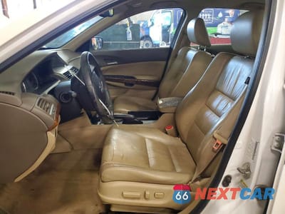 Zdjęcie 7 z 13 samochodu: 2010 HONDA ACCORD EXL VIN:1HGCP2F8XAA020092 - miniatura