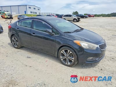 Czwarte zdjęcie samochodu z boku: 2015 KIA FORTE EX VIN:KNAFX4A85F5317122 - miniatura