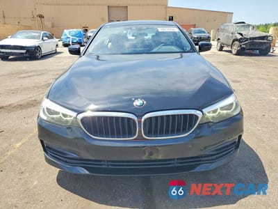 Piąte zdjęcie samochodu w środku: 2019 BMW 530 XI VIN:WBAJA7C53KWW18539 - miniatura