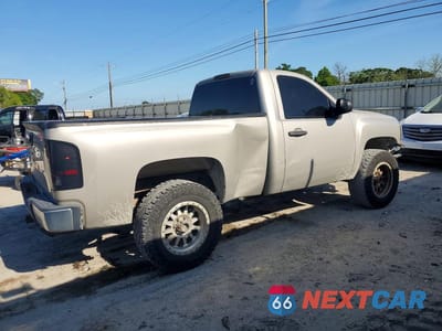 Trzecie zdjęcie samochodu z tyłu: 2007 CHEVROLET SILVERADO K1500 VIN:1GCEK14087Z533848 - miniatura