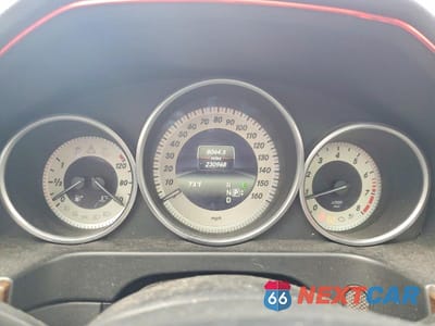 Zdjęcie 9 z 11 samochodu: 2014 MERCEDES-BENZ E 350 4MATIC VIN:WDDHF8JB9EB002508 - miniatura