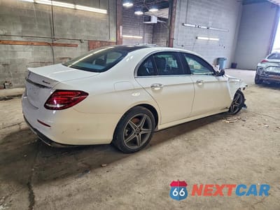 Trzecie zdjęcie samochodu z tyłu: 2018 MERCEDES-BENZ E 300 4MATIC VIN:WDDZF4KB2JA383579 - miniatura