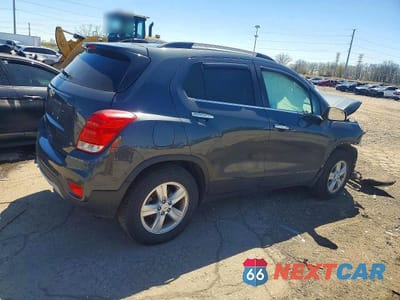 Trzecie zdjęcie samochodu z tyłu: 2018 CHEVROLET TRAX 1LT VIN:KL7CJPSB3JB687155 - miniatura